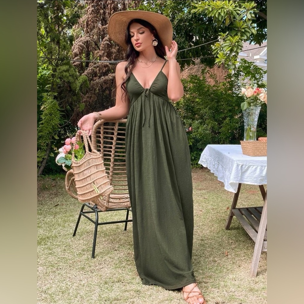 SHEIN VCAY Knot Backless Maxi Dress